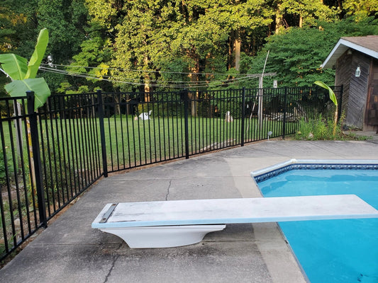 Aluminum Fencing for Pools: Safety, Style, and Durability